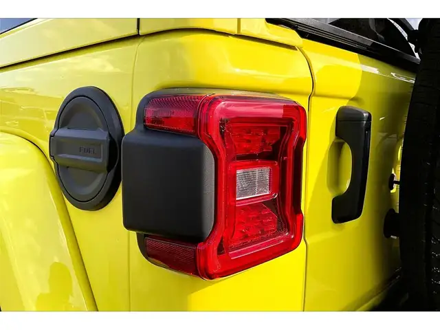 2024 Jeep Wrangler Sahara | Skytop | Leather | Alpine | NAV | 4X - Photo 31