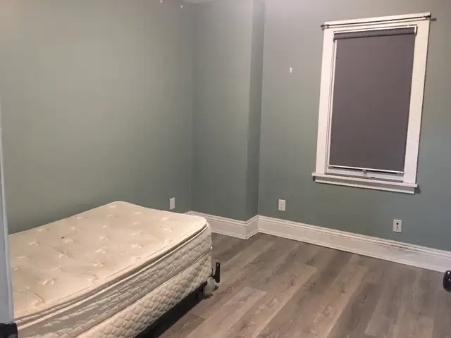 1 Room Available for Rent near McMaster University (Female) - Photo 2