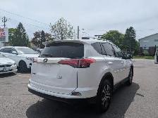 2017 Toyota RAV4 LE • AWD Camera Bluetooth - Photo 7