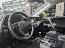2017 Toyota RAV4 LE • AWD Camera Bluetooth - Photo 9