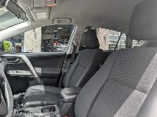 2017 Toyota RAV4 LE • AWD Camera Bluetooth - Photo 10