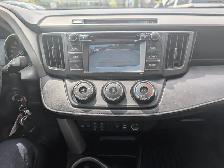 2017 Toyota RAV4 LE • AWD Camera Bluetooth - Photo 14