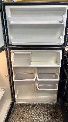 Kenmore 33" Stainless Stell Refrigerator-30-Day Warranty - Photo 4