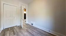 Modern Loft 2 Bed w/ Parking & AC | $1750   Util Aug 1 Avail - Photo 4