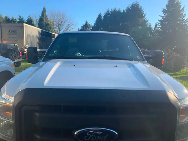 Ford f350 super duty ! 10000 obo runs drives mint .  2015 - Photo 2