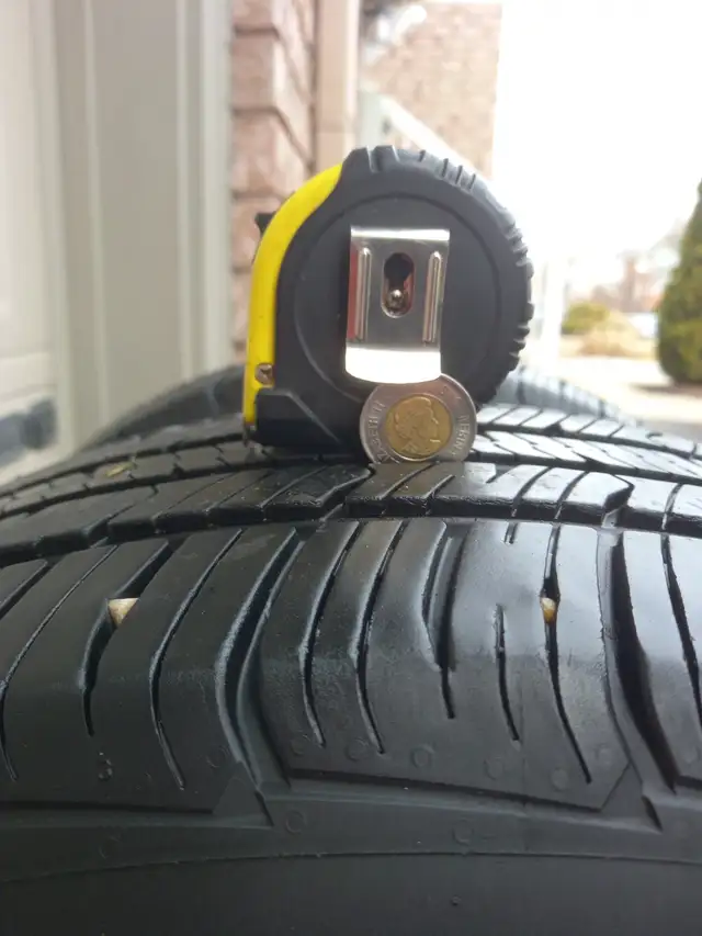 2 tires BFGoodrich 225/60/R17 all season. - Photo 2
