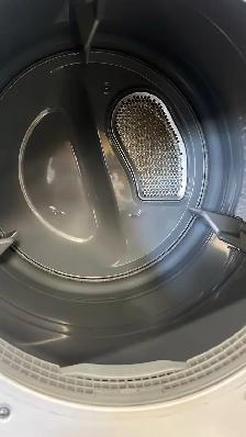 Samsung Like New 27" Electric Dryer with Moisture Sensor - Photo 3