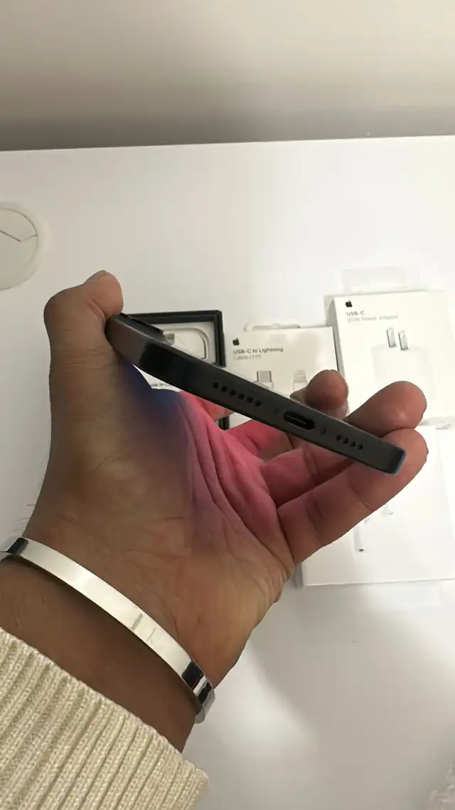 iPhone 15 Plus 256GB AirPods Pkg/Delivery - Photo 4