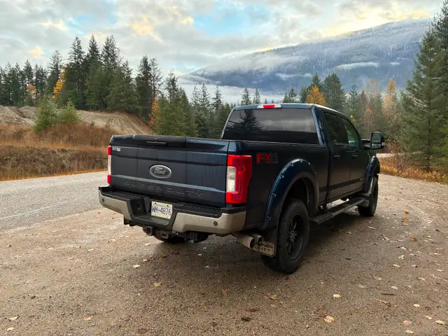2019 Ford F350 XLT Crew Cab short box - Photo 9