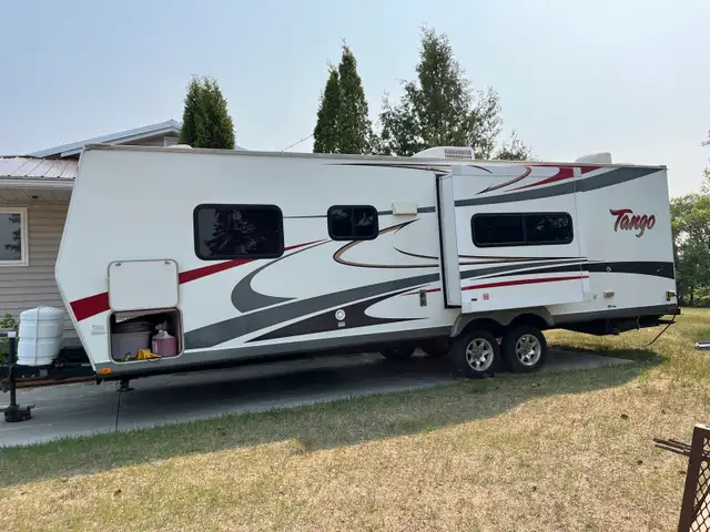 2008 Tango 30’ - Photo 2