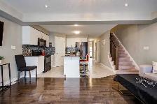Stunning FULL 3 Bedroom House for Rent Guelph July 1st - Photo 3