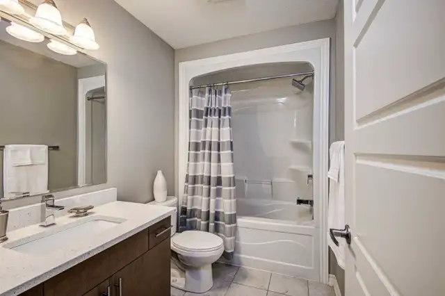 Stunning FULL 3 Bedroom House for Rent Guelph July 1st - Photo 7