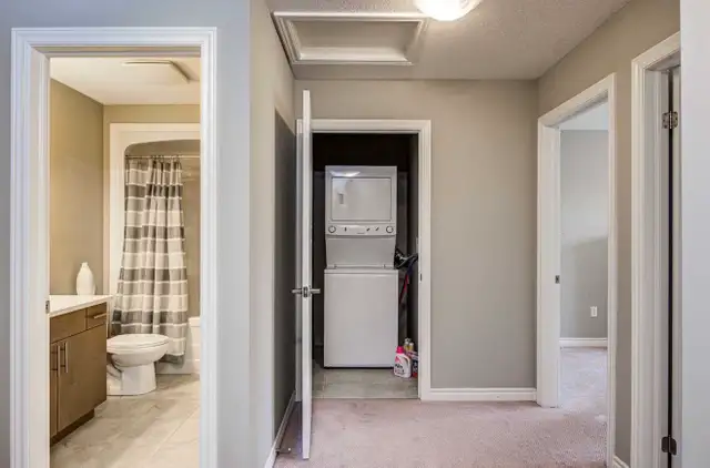 Stunning FULL 3 Bedroom House for Rent Guelph July 1st - Photo 9