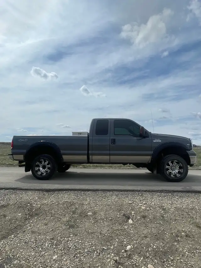 2005 ford f-250 super duty v10 triton 209k km - Photo 3