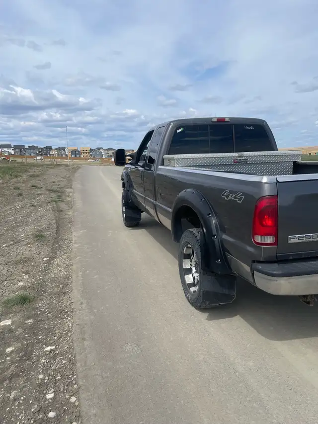 2005 ford f-250 super duty v10 triton 209k km - Photo 7