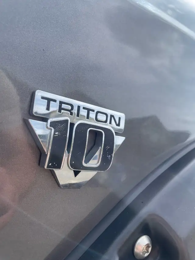 2005 ford f-250 super duty v10 triton 209k km - Photo 9