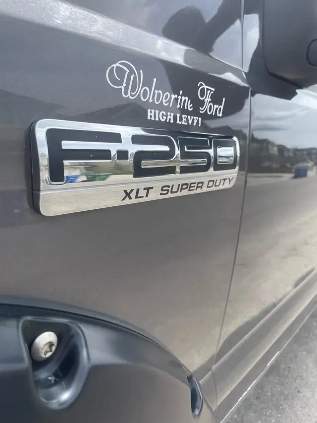 2005 ford f-250 super duty v10 triton 209k km - Photo 10