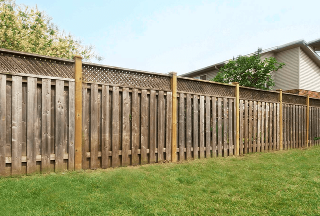 Experienced Wood Fence Post Replacement Professional Needed