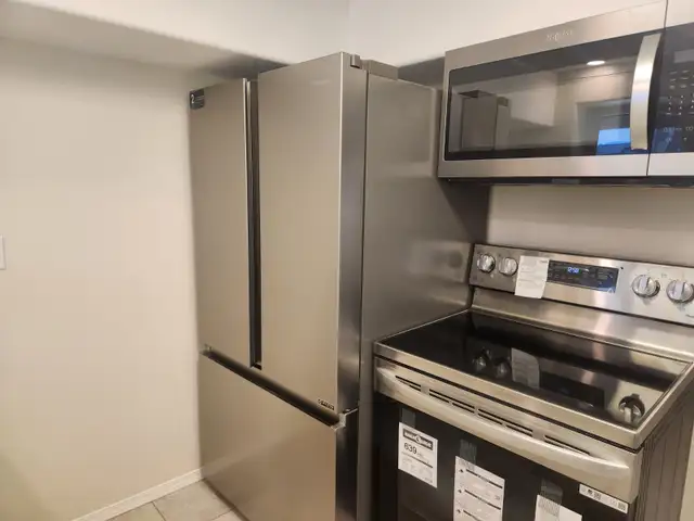 425 MacKenzie Ave-basement suite - Photo 4