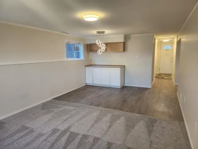 425 MacKenzie Ave-basement suite - Photo 5