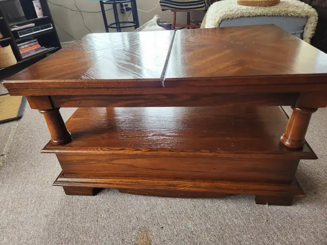 Coffee Table - Photo 3