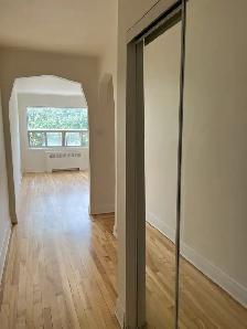 CDN  METRO COTE ST. CATHERINE 5.5 3 CLOSE BEDROOM - Photo 5