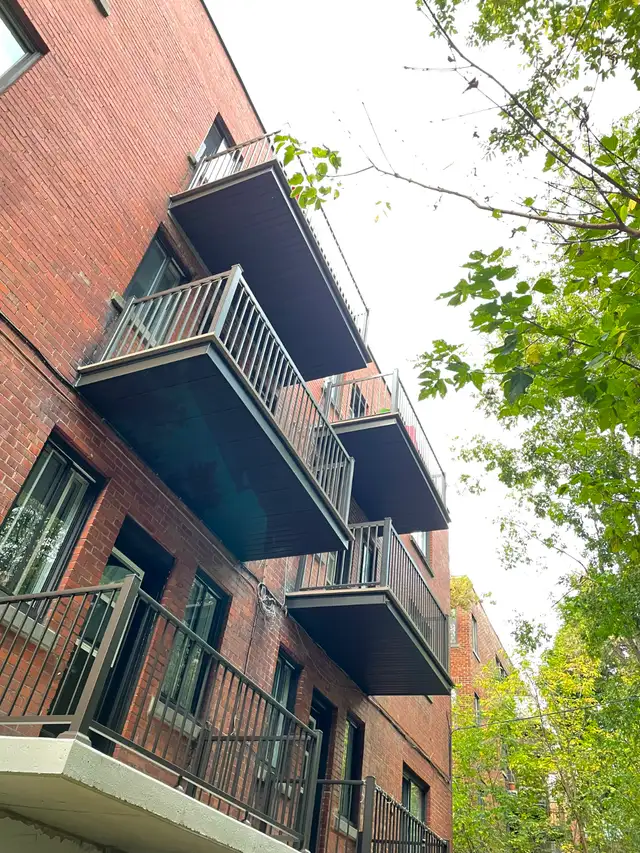 À 5 min à pied de HEC Montréal! — Grand 5½ rénové — Idéal pour 3 - Photo 4