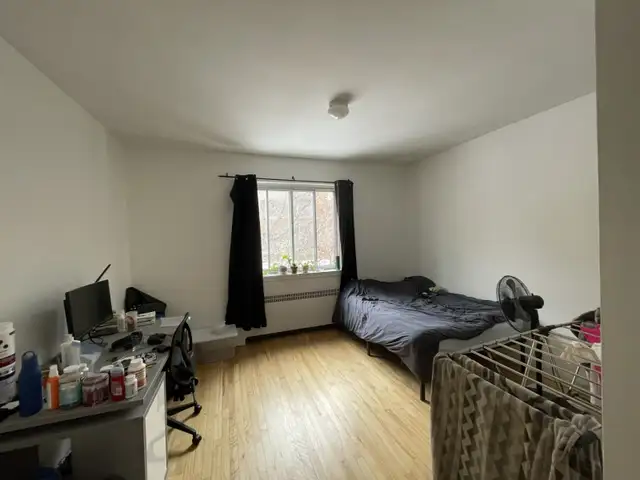 À 5 min à pied de HEC Montréal! — Grand 5½ rénové — Idéal pour 3 - Photo 6