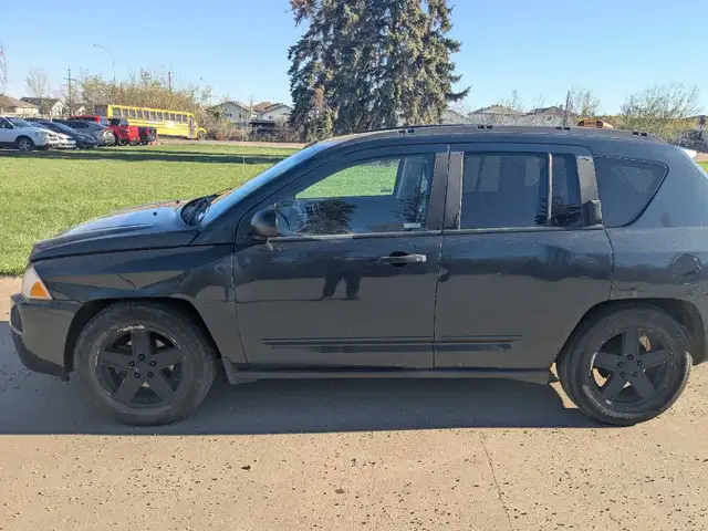 2008 Jeep Compass - Photo 4