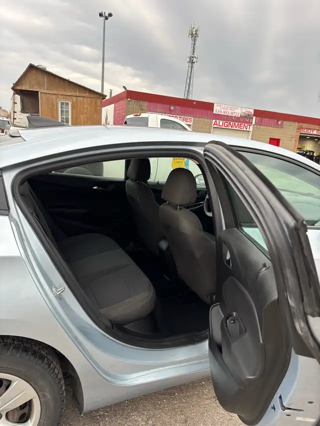 2017 CHEVY CRUZE SAFETIED - Photo 6