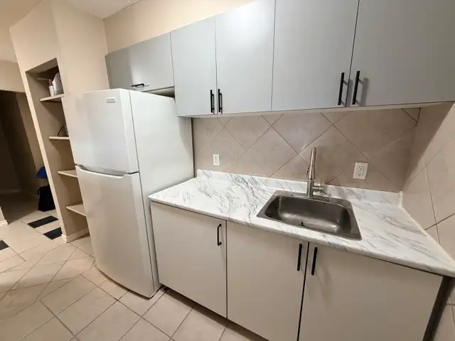 1 bedroom apartment with elevator - Photo 2