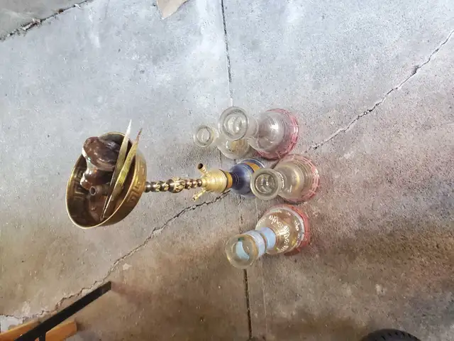 Khalil Mamoon Shisha & Vases