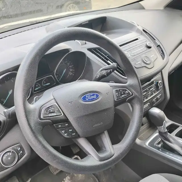 2017 Ford Escape XLT - Photo 2