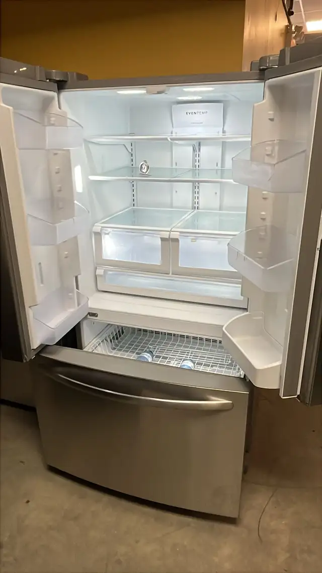 Frigidaire 36" French Door Refrigerator-30-Day Warranty - Photo 3
