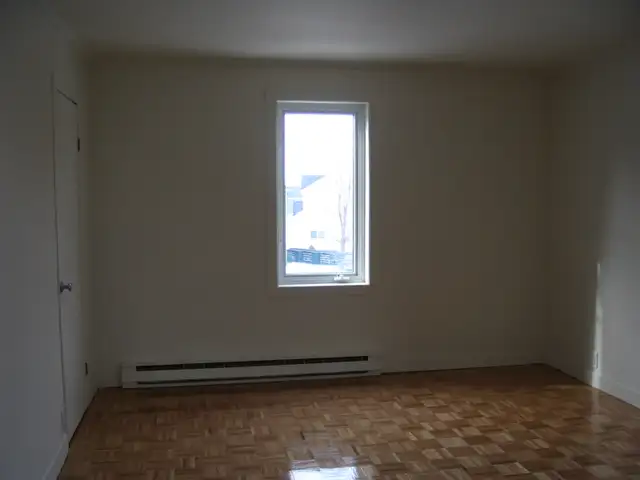 Appartement a louer (4 1/2 - 2e étage d'un duplex) - Photo 4