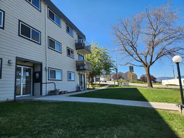 Sunvalley Court #24 - Photo 2