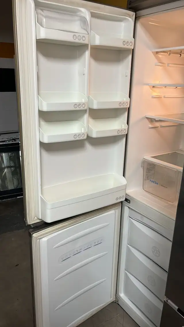 LG 24" Apartment Size 74"H Tall Refrigerator - Photo 3