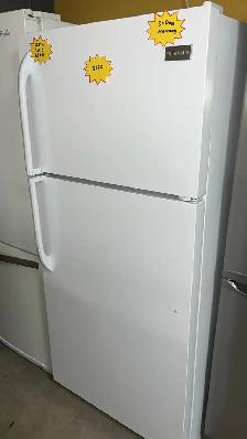 Frigidaire 28" Like New Condition Refrigerator