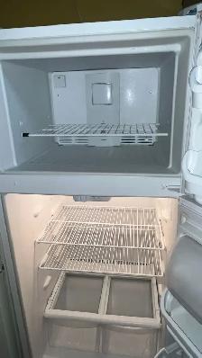 Frigidaire 28" Like New Condition Refrigerator - Photo 6