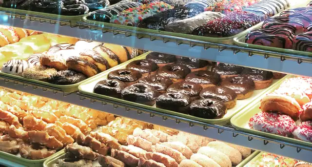 NOW HIRING – Experienced Donut Maker
