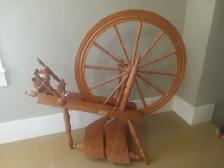 Spinning Wheel - Excellent Condition!