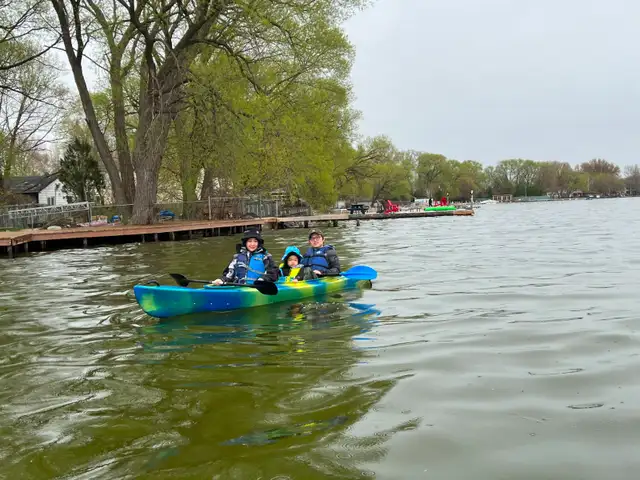 Cheapest kayak in Toronto– Only $25 (Lake Simcoe) - Photo 2