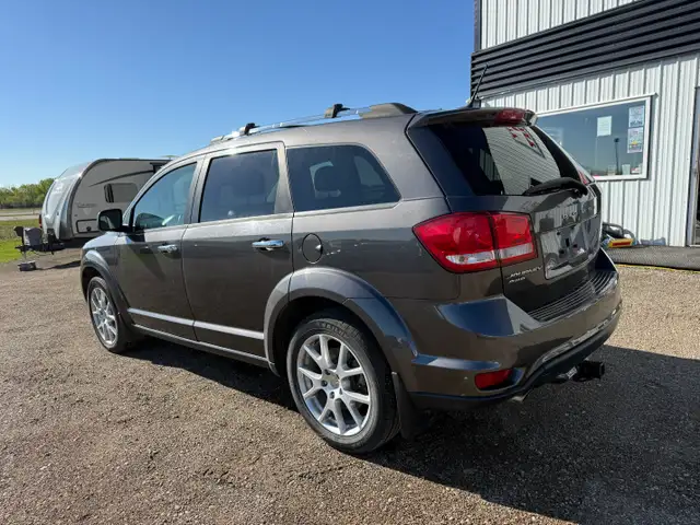 2017 Dodge Journey GT - AWD - V6 - 7 PASSENGER - Photo 2