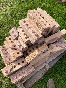 Free Bricks - Photo 3