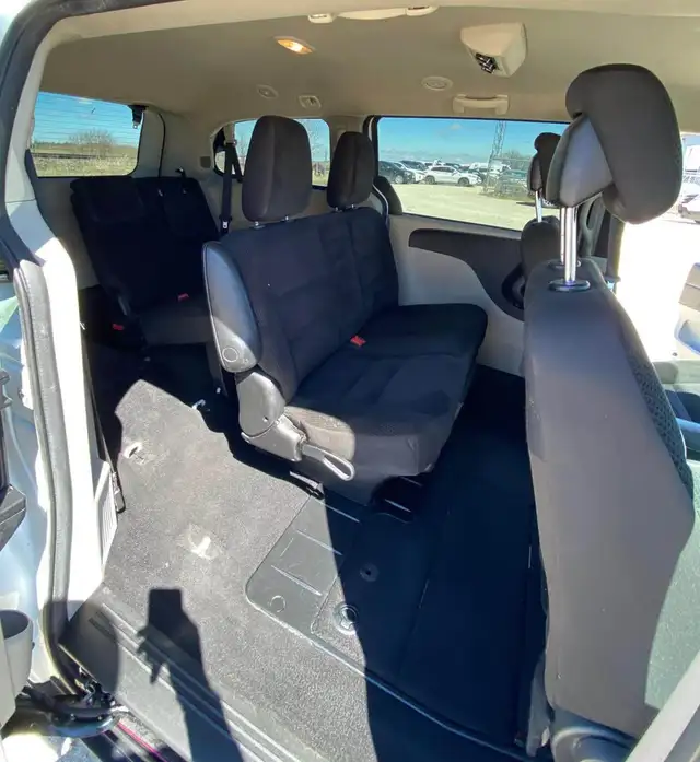 2020 Dodge Grand Caravan SE - Photo 16