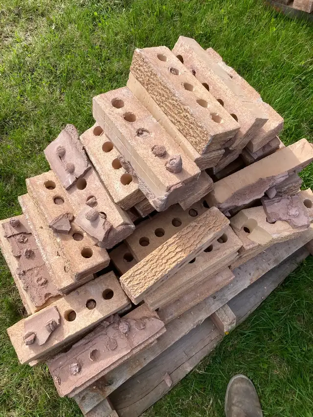 free bricks - Photo 4