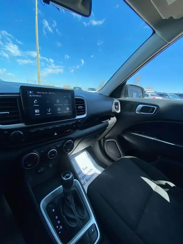 2021 Hyundai Venue Essential - Photo 9