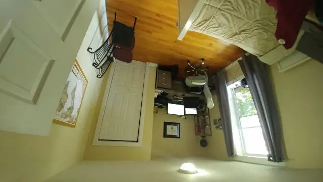 Dufferin Grove apartment in house, with two bedrooms, maybe 3! - Photo 5
