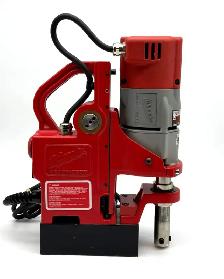 Milwaukee 4270-21 Compact Magnetic Drill Press Kit $799 - Photo 4
