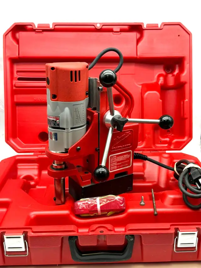 Milwaukee 4270-21 Compact Magnetic Drill Press Kit $799 - Photo 5